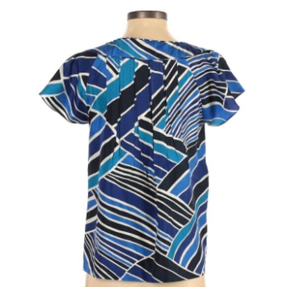 Banana Republic Short Sleeve Silk Top Size Small - Picture 2 of 3